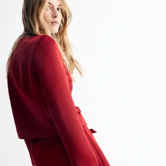 NWT H&M Elegant bow detailed satin blazer - Picture 2 of 7